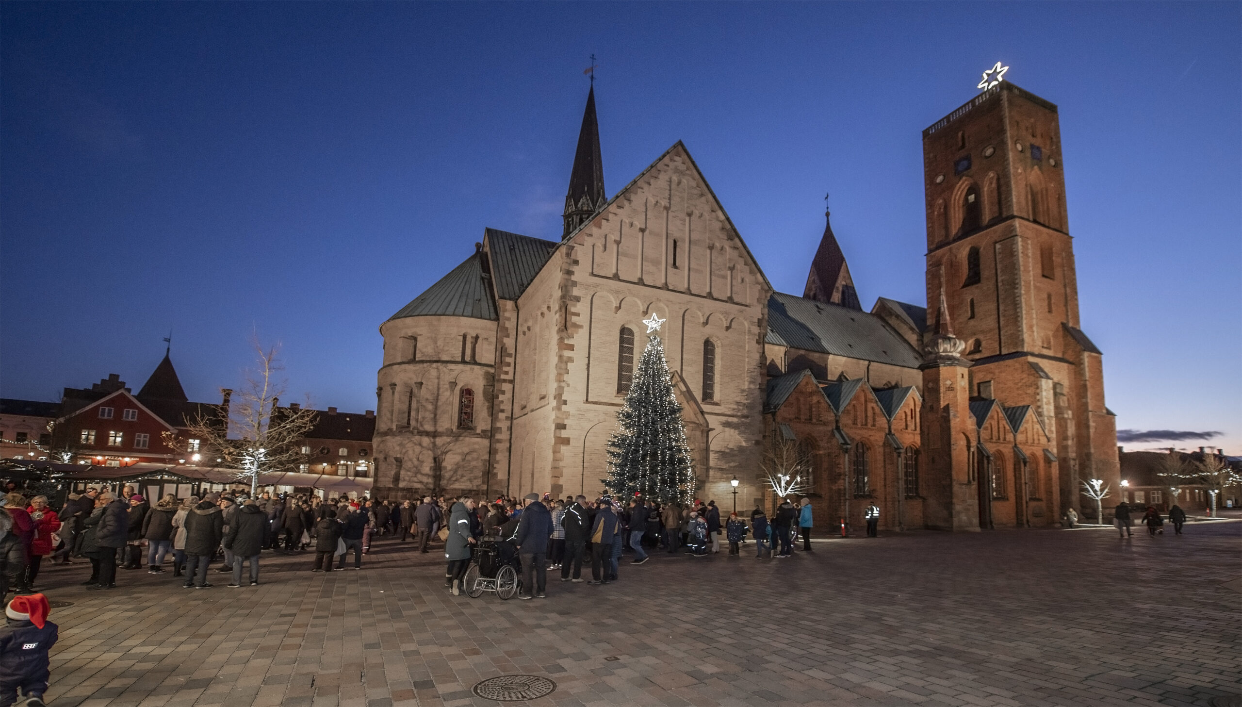 Jul på torvet ved Ribe Domkirke